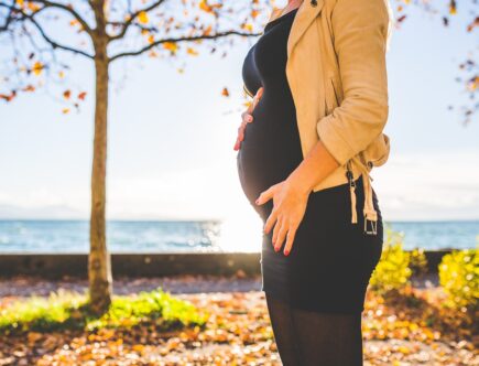 Regularne ćwiczenia w ciąży zmniejszają ryzyko cukrzycy ciążowej. Pomagają w porodzie i szybszym powrocie do formy