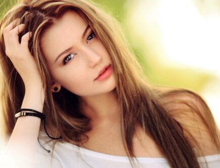 Innowacyjny system odbudowy skóry bez wychodzenia z domu. Efekt? Odrodzona skóra